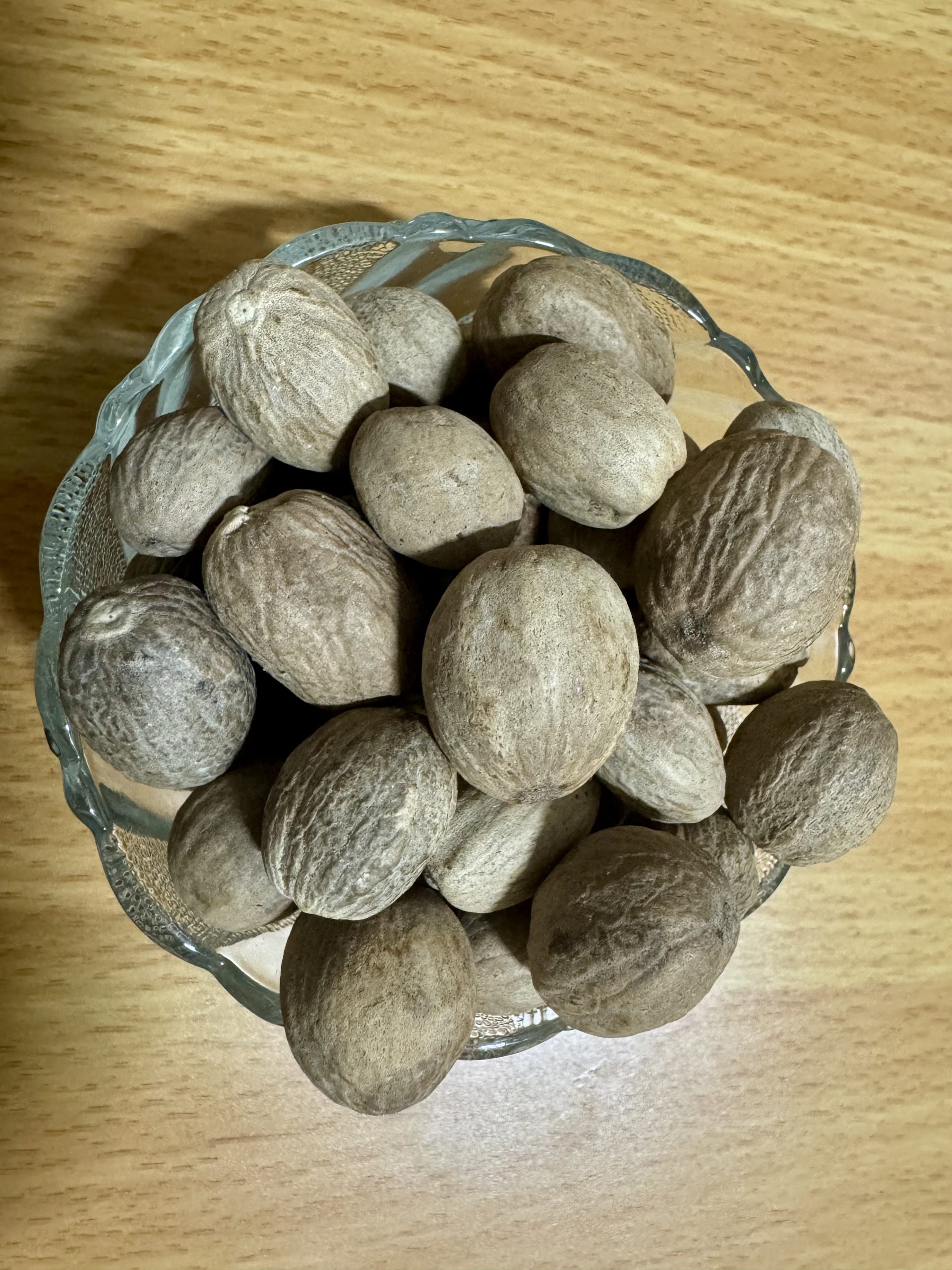 Buy Whole Nutmeg Online - Premium Whole Jaiphal